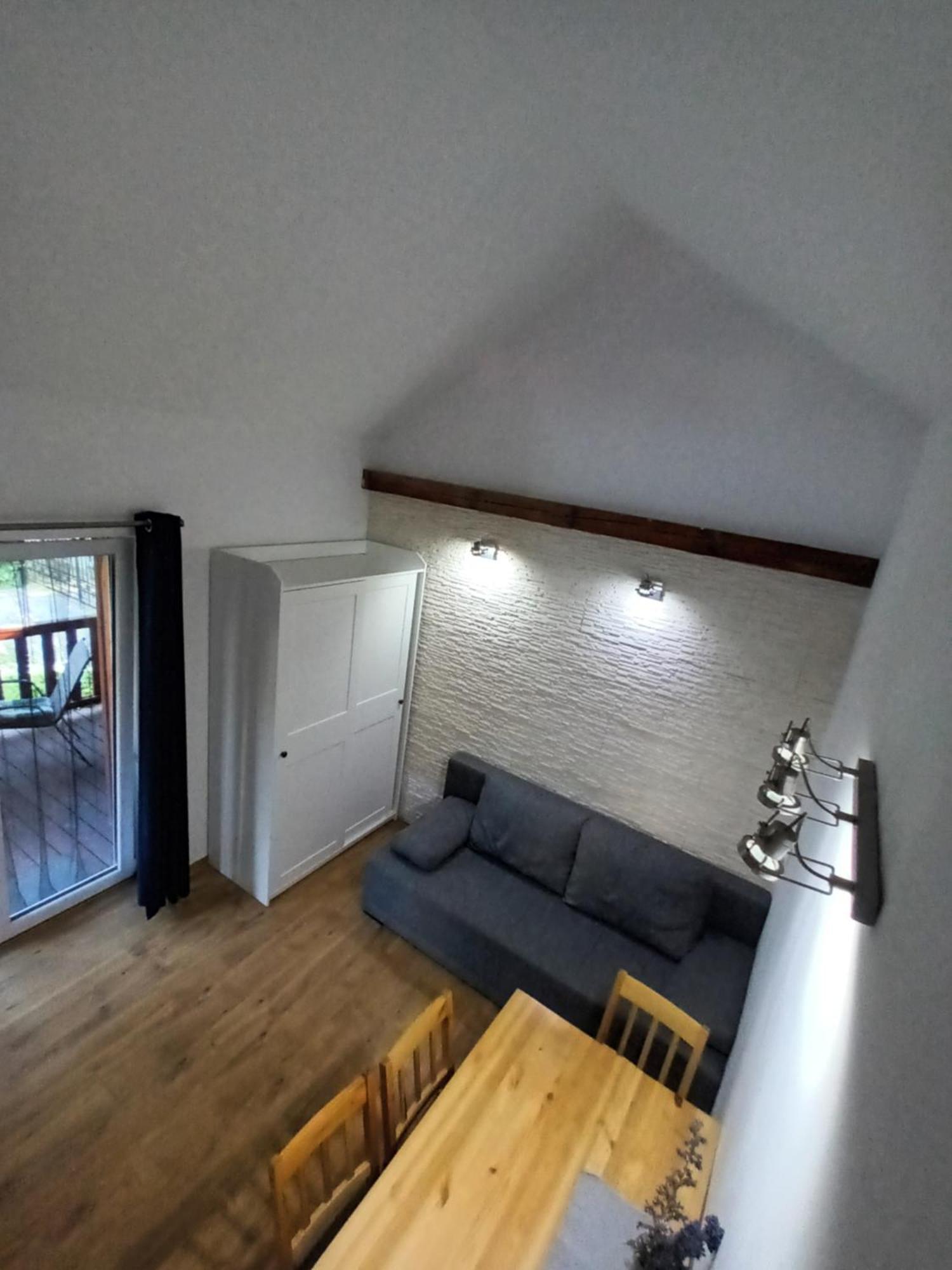 Zacisze Letniskowe Karsibor Lodge *