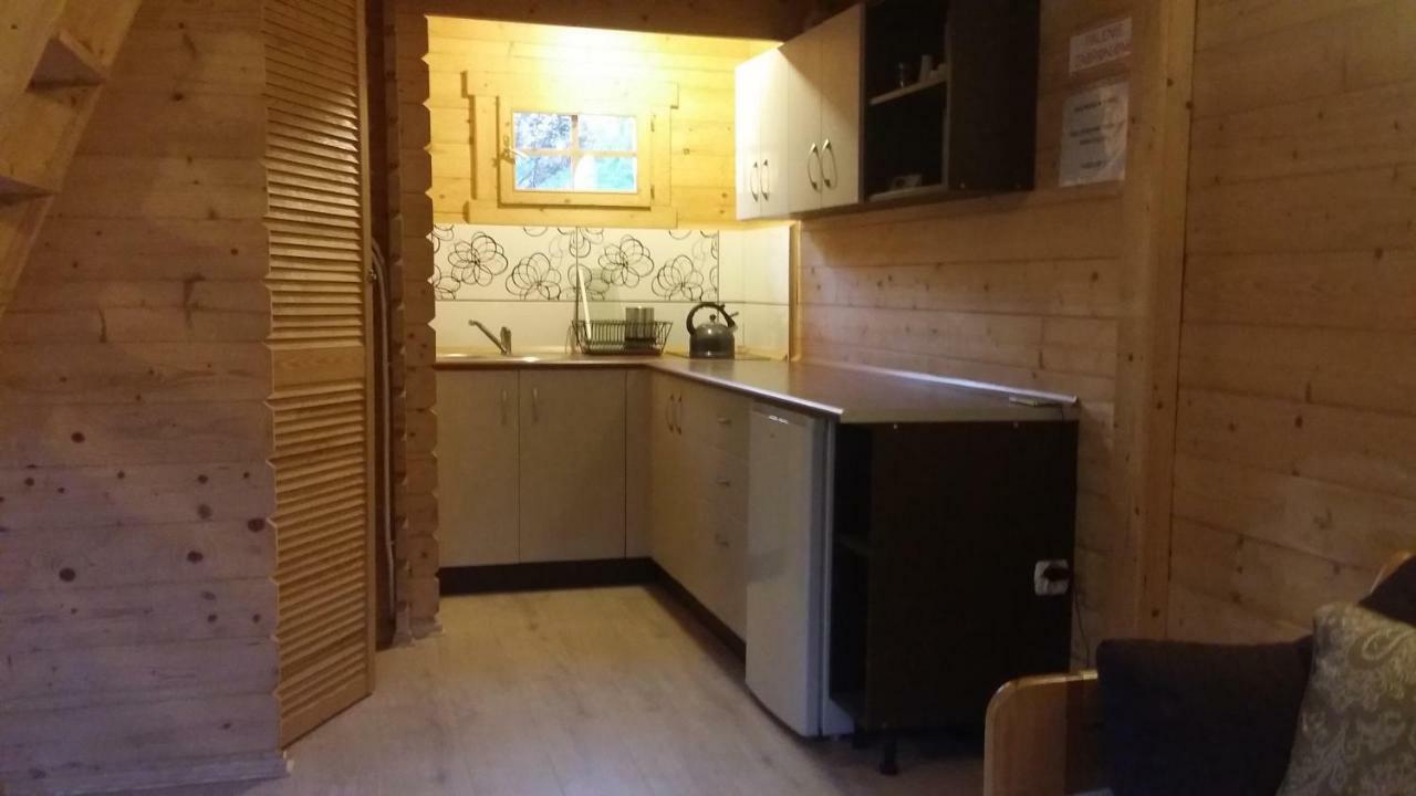 Zacisze Letniskowe Karsibor Lodge *